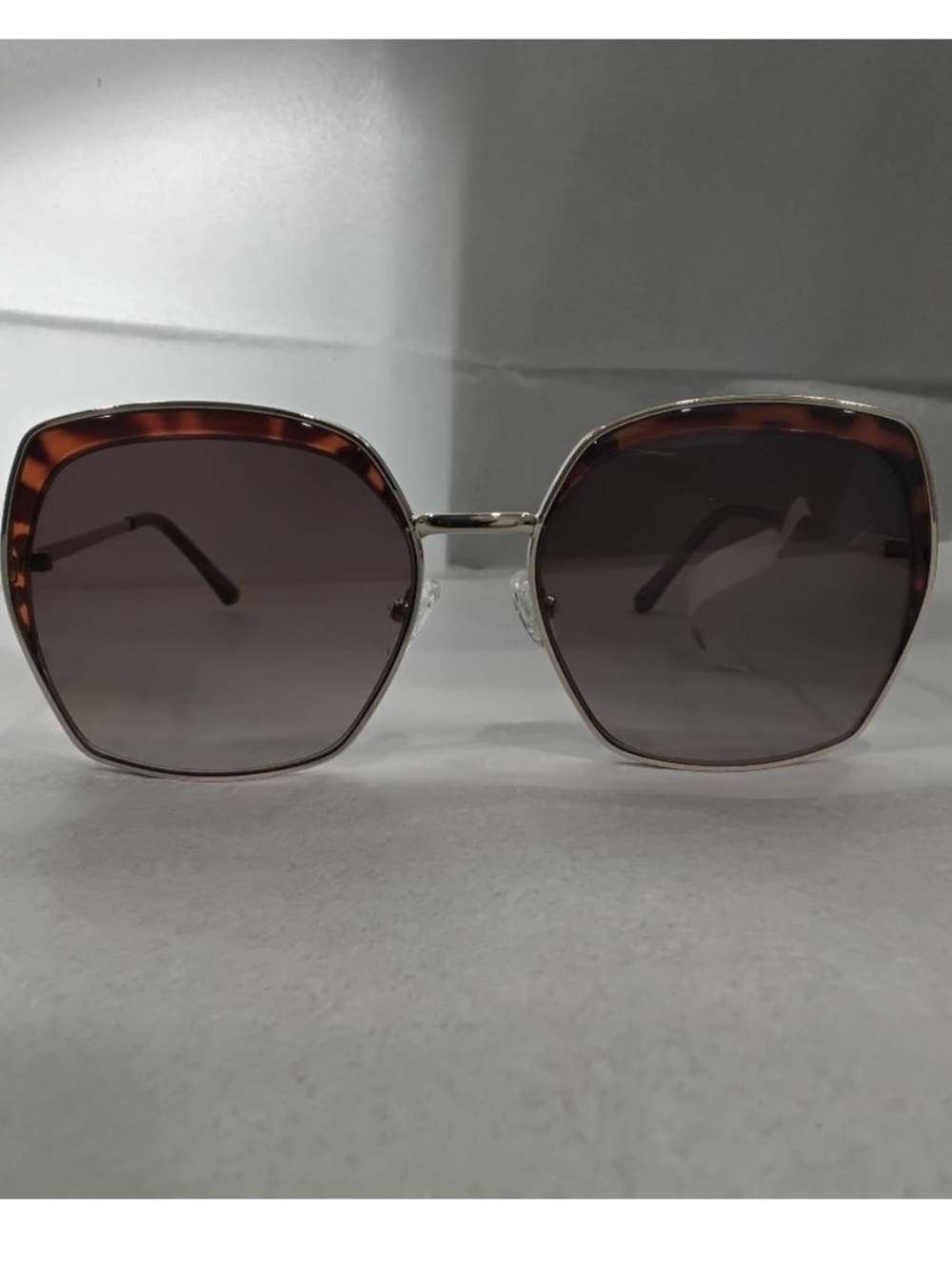 NEW GUESS Factory GF0410 Oversized Geometric Sunglasses Tortoiseshell Gold Brown